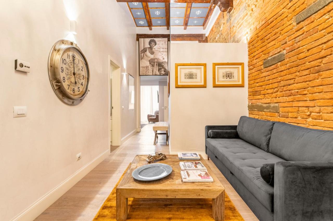 Art Apartment Luxury Sofia Suite Флоренция Екстериор снимка