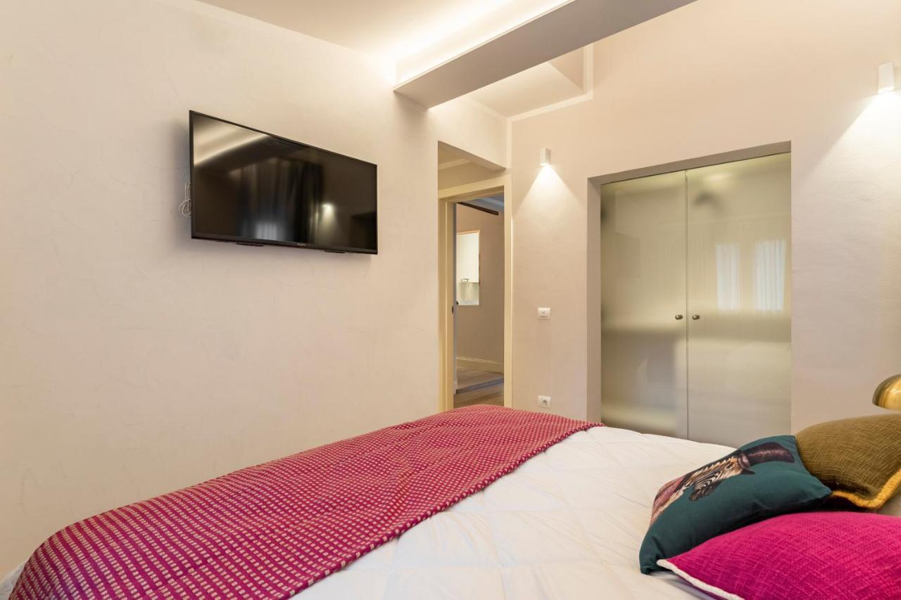 Art Apartment Luxury Sofia Suite Флоренция Екстериор снимка